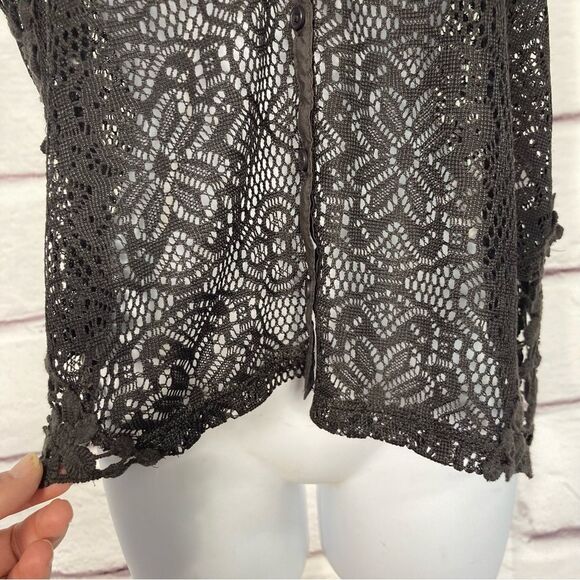 Kimchi Blue Black Lace Vest SZ M Festival Wear Sexy Feminine Crochet Layering - Picture 5 of 13
